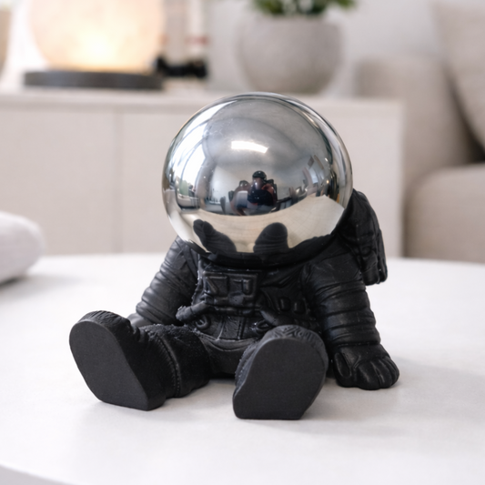 Astronaut - Bōru - Minimind