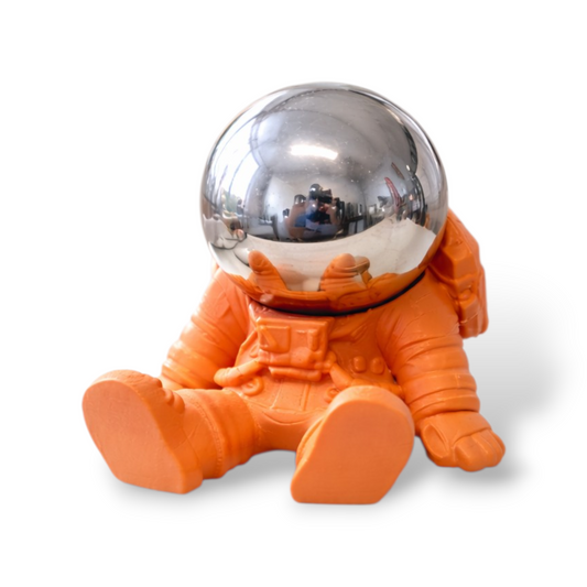 Astronaut - Bōru - Minimind