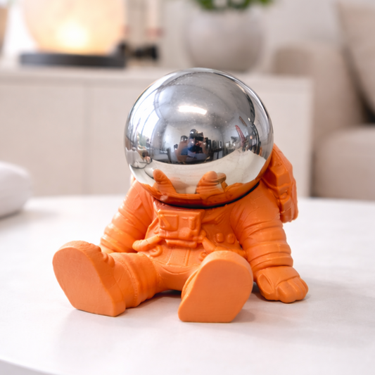 Astronaut - Bōru - Minimind